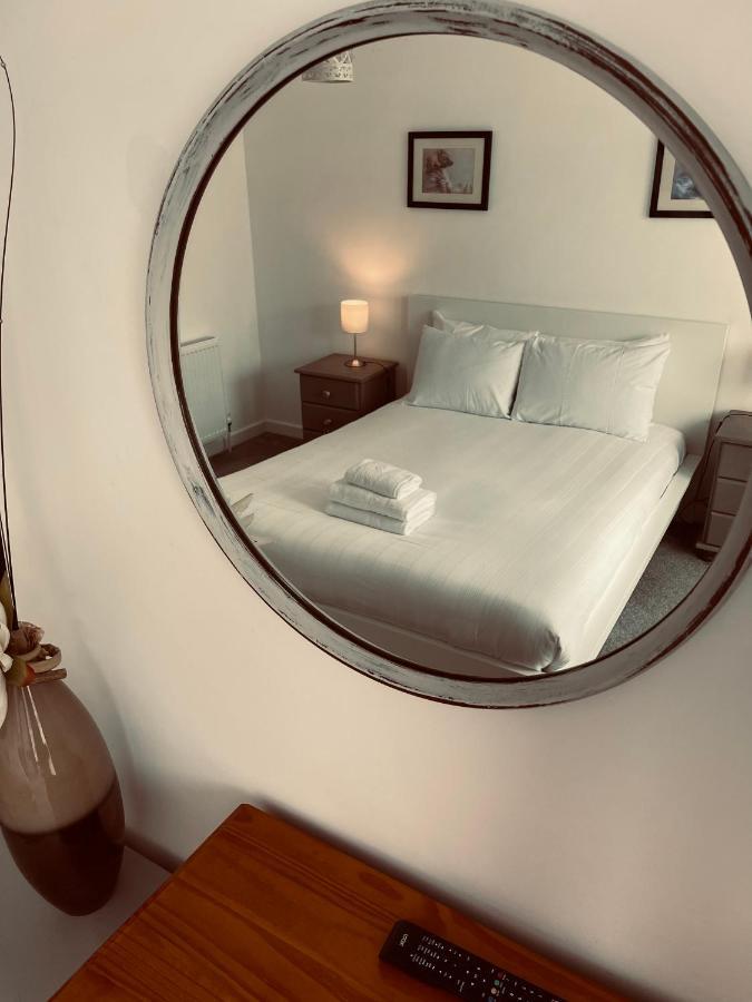 Runnacleave Court Apartment Илфракомб Екстериор снимка